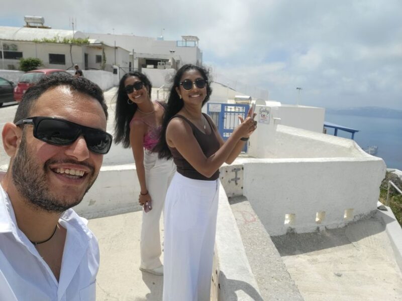 Discover the island of Santorini in six hours with locals - FAQs