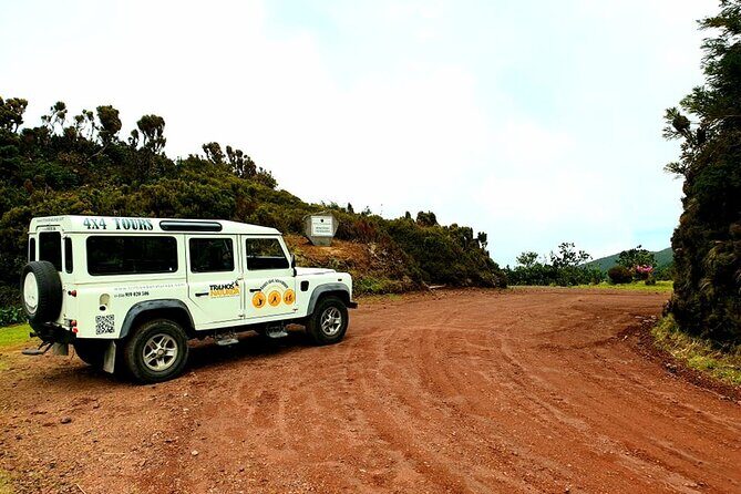 Discover the unexplored beauty of the island by jeep the Nordeste - FAQ