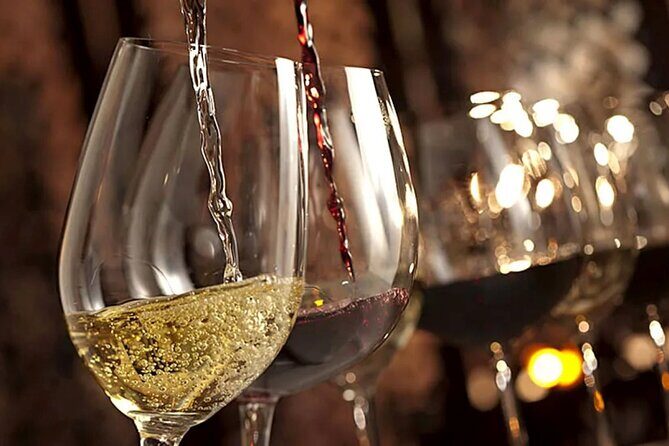 Discover the volcanic tuff caves and taste excellent Lucanian wines - Discover the volcanic tuff caves and taste excellent Lucanian wines