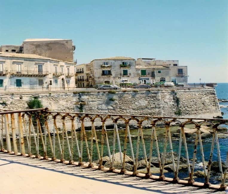 Discover the wonders of Ortigia: Tuk-Tuk tour through history and the sea. - Who Would Enjoy This Tour?