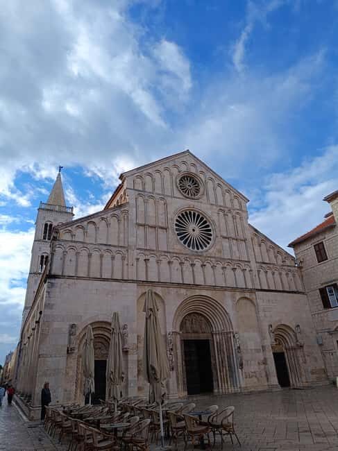 Discover Zadar privately: Individual guided tour in German - Practical Details