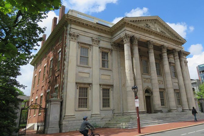 Discovering Colonial Philadelphia Private Walking Tour - Independence Hall: The Heart of American Independence