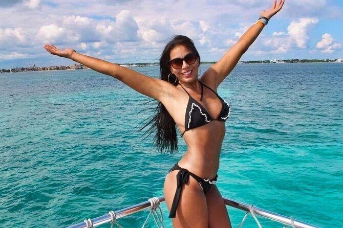 Discovering Isla Mujeres on a Double Decker Catamaran - Snorkeling and Underwater Art: The MUSA Experience