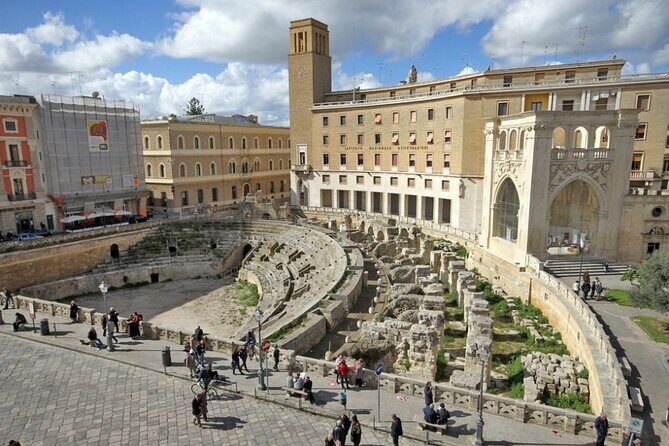 Discovering Lecce - Piazza Sant’Oronzo: The Heart of Lecce