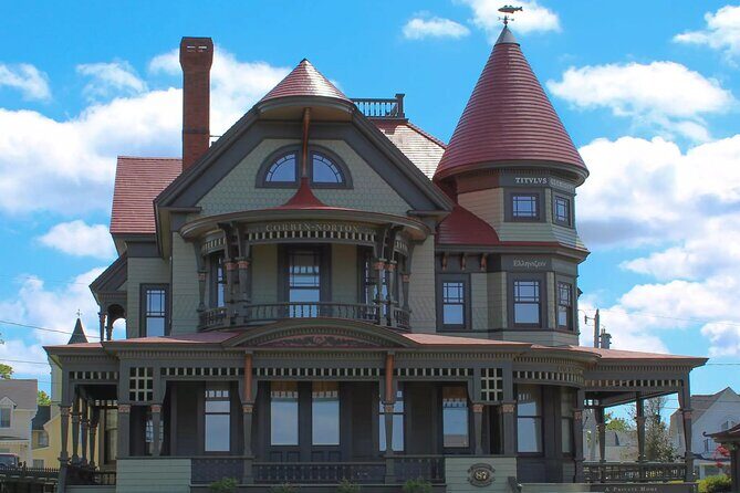 Discovering Oak Bluffs: A Self-Guided Audio Tour - Who Should Consider This Tour?