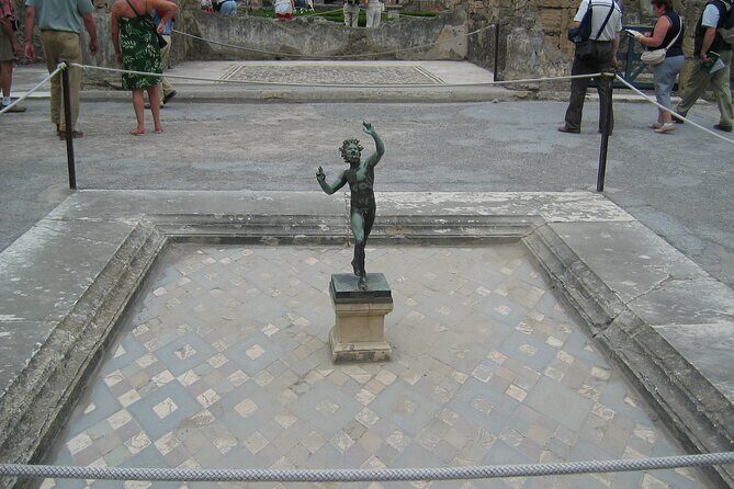 Discovering Pompeii and Herculaneum - VIP Tour with Lunch - FAQ