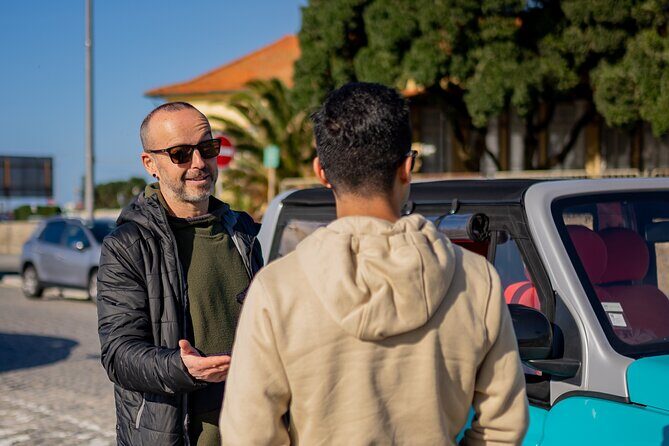 Discovering Porto in an eco-friendly vehicle - Key Points