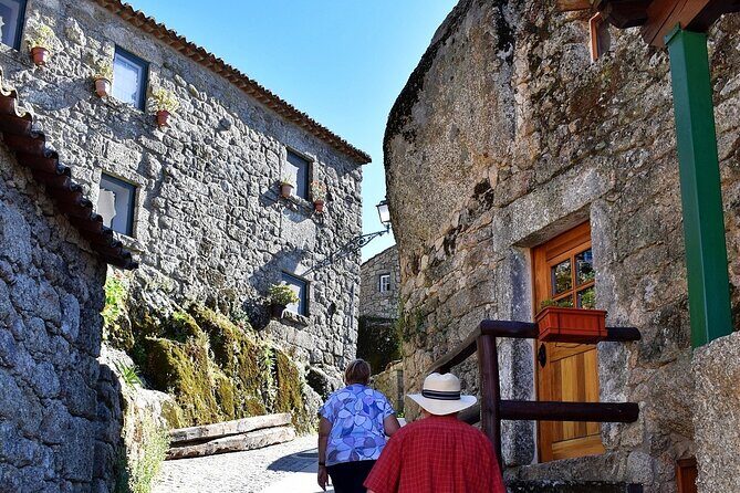 Discovering the historic village of Monsanto - Who Will Love This Tour?
