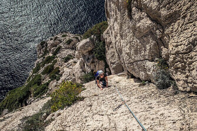 Discovery Climbing Large Routes in the Calanques of Marseille - Key Points
