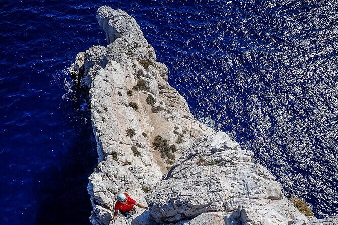 Discovery Climbing Large Routes in the Calanques of Marseille - Frequently Asked Questions