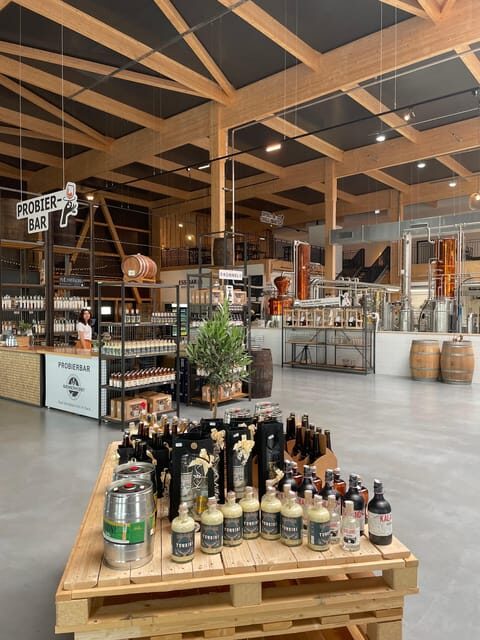 Distillery tour with guide! - Key Points