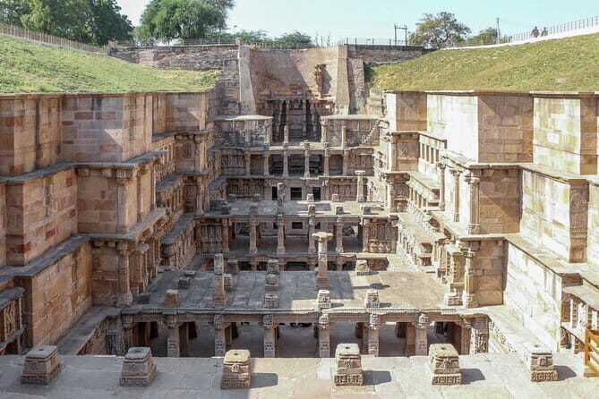 Divine Jain Trail: Private Day Tour to Ankleshwar from Surat - Exploring Additional Jain Temples: Mahavir Swami, Adinath, and Neminath