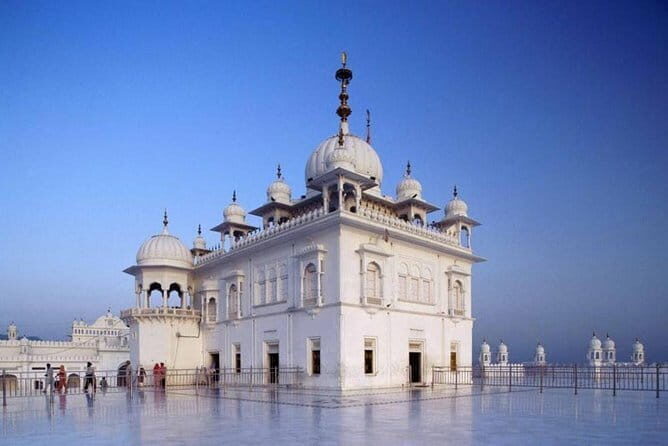Divine Journey: Amritsar to Anandpur Sahib Gurudwara Excursion - Key Points
