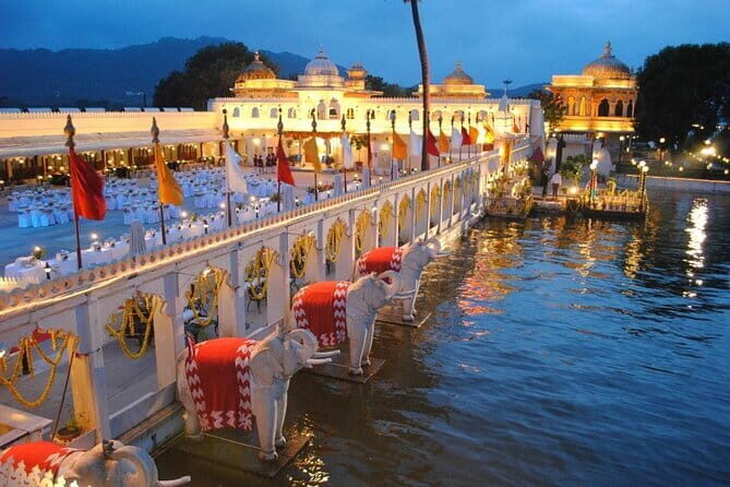 Diwali with Udaipur Locals 2025 tickets - Meals & activities - An In-Depth Look at the Udaipur Diwali Tour