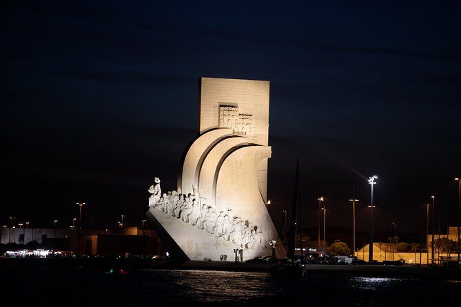 DJ Party on a Luxury Boat With Open Bar & Snacks - Sunset/Night - FAQs