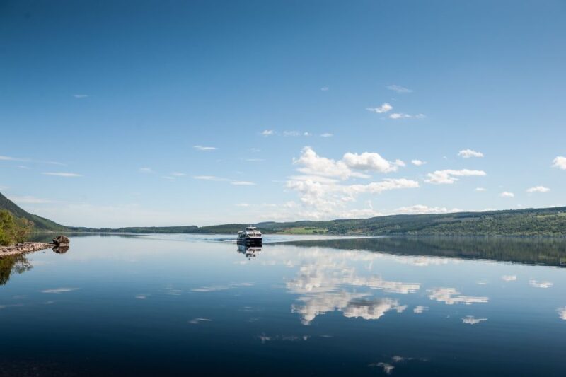 Dochgarroch: Loch Ness and Caledonian Canal 2-Hour Cruise - Value for Money