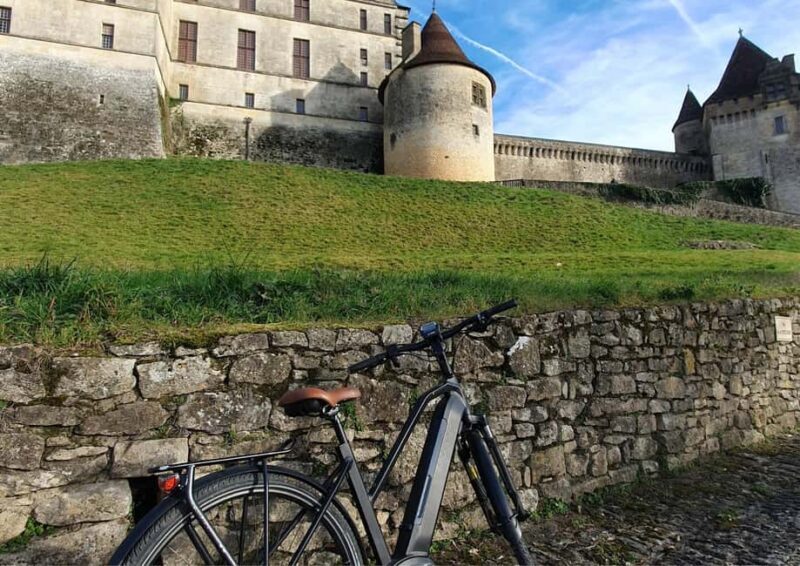 Dordogne-Périgord: electric bike tour of the castles - The Sum Up