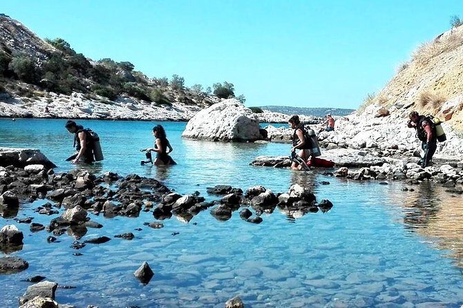 Double Shore Dive (certified divers) - Key Points