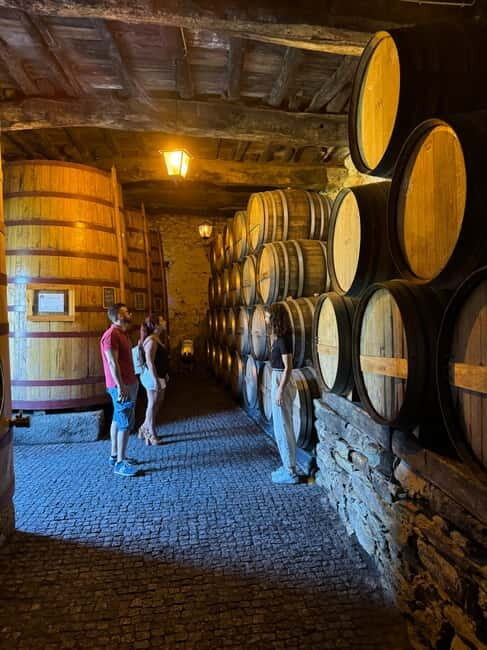 Douro offroad experience: visit to a winery and a picnic - A Deep Dive into the Douro Offroad Experience