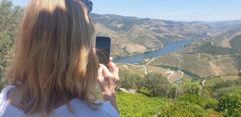 Douro Valley-Expert Guide-Boat-Lunch-Tastings PremiumService - FAQs