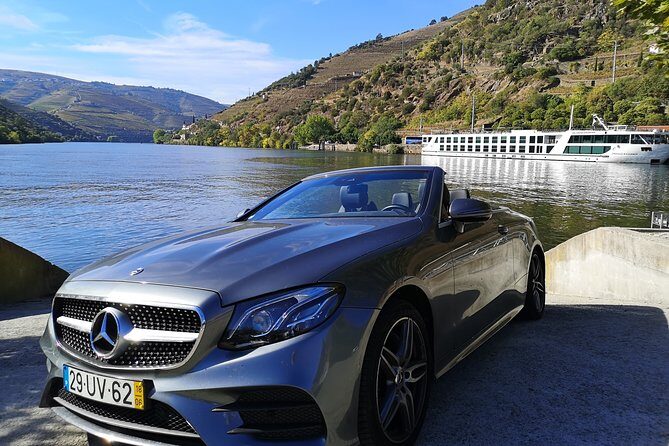 Douro Valley in a Luxury Convertible Mercedes (only private events) - Experiencing the Douro Valley in Style