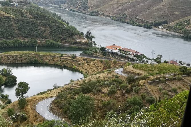 Douro Valley in a Luxury Convertible Mercedes (only private events) - The Sum Up