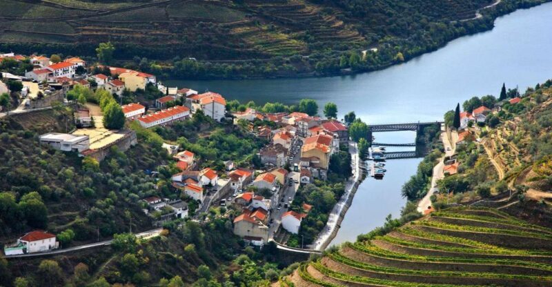 Douro Valley: Private Airplane Tour Around the River Douro - What to Expect from the Douro Valley Airplane Tour