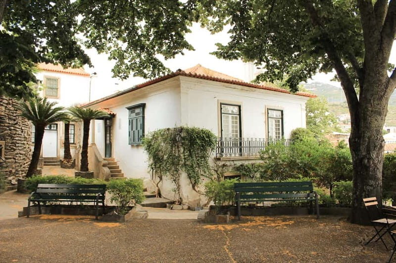 Douro Valley: Real Small-Group, Wine Tasting, Lunch & Boat - FAQs