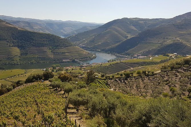 Douro Valley Tour Wine and breathtaking views - Exploring the Itinerary in Detail