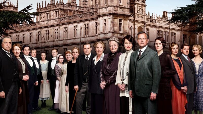 Downton Abbey and Village Small Group Tour from London - The Experience in Detail