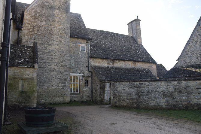 Downton Abbey Town and Country Tour from London by Private Black Taxi - A Deep Dive into the Experience