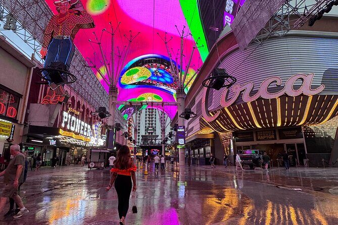 Downtown Fremont Street Walking Tour Las Vegas  English & Span - Practical Details & What to Expect