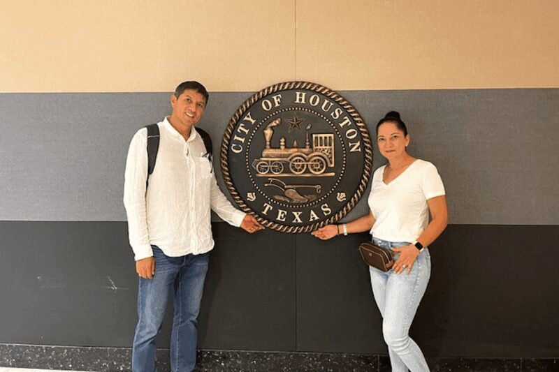 Downtown Houston: Astroville Tunnel Tour in Spanish - Frequently Asked Questions