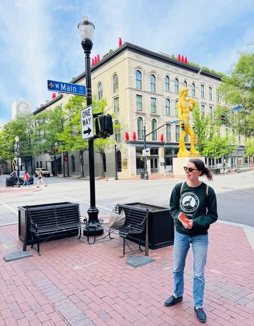 Downtown Louisville: Misfits and Mayhem Walk with Cocktail - Key Points