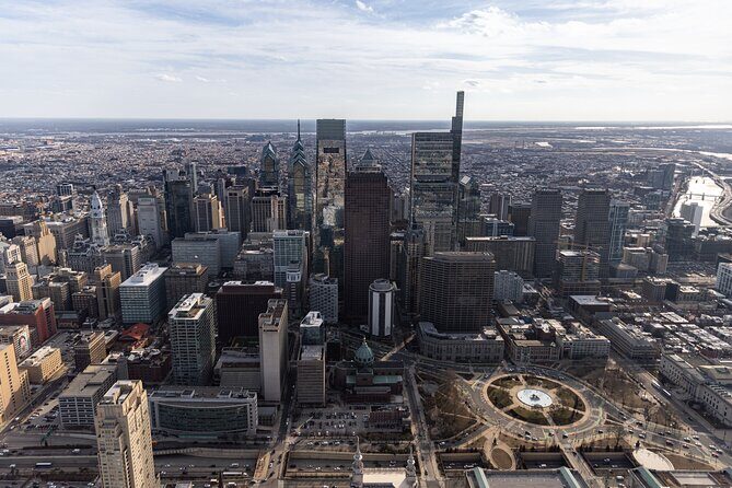 Downtown Philadelphia Helicopter Tour - An In-Depth Look at the Downtown Philadelphia Helicopter Tour