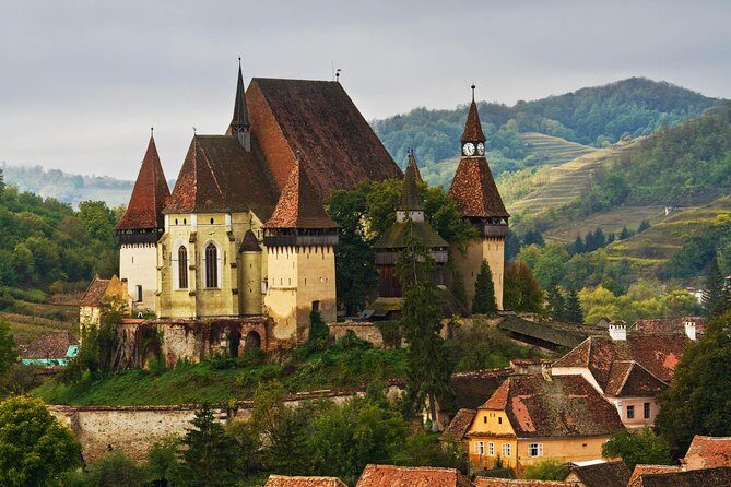 Dracula beyond the legend: 8-day private tour in Transilvania - FAQ