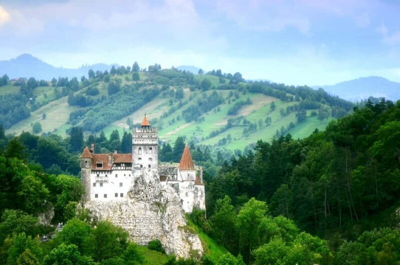 Dracula Castle, Peles and Brasov, 1-day tour from Bucharest - FAQs