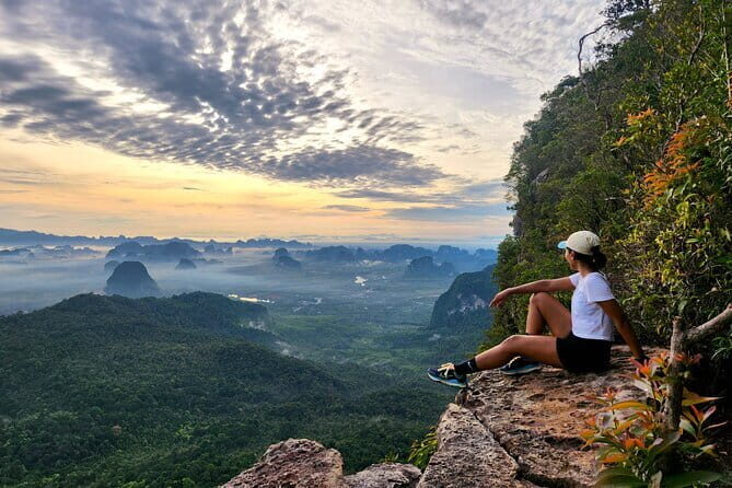 Dragon Crest Sunrise Hike and Klong Root Kayaking Private Tour - Key Points