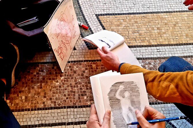 Drawing workshop/creative notebook during a walk from the Invalides to the Petit Palais - An In-Depth Look at the Paris Drawing Tour