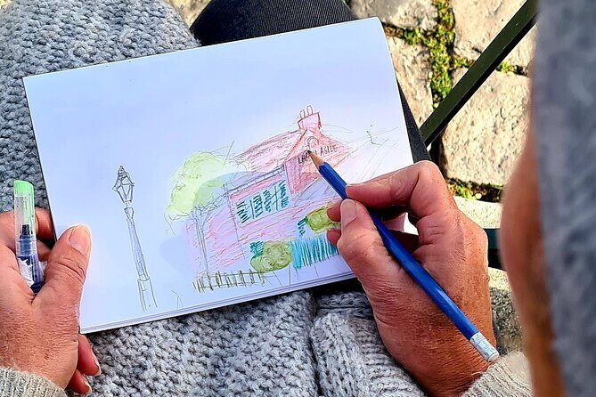 Drawing workshop / creative notebook during an unusual walk in Montmartre - Who Would Love This Tour?