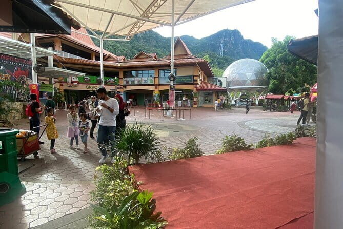 Dream Forest, MAHA Tower,Night Market &Private Langkawi City Tour - FAQs