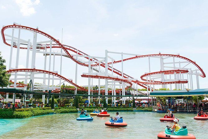Dream World & Snow Town Theme Park Ticket - Hotel Pickup & Lunch - A Deep Dive into the Experience