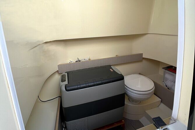 Dreamer tour(1 H) boat Invictus - The Experience: What to Expect