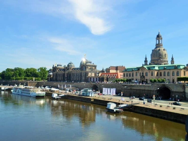 Dresden: Boat Cruise with Wine Tasting and Snacks - Key Points