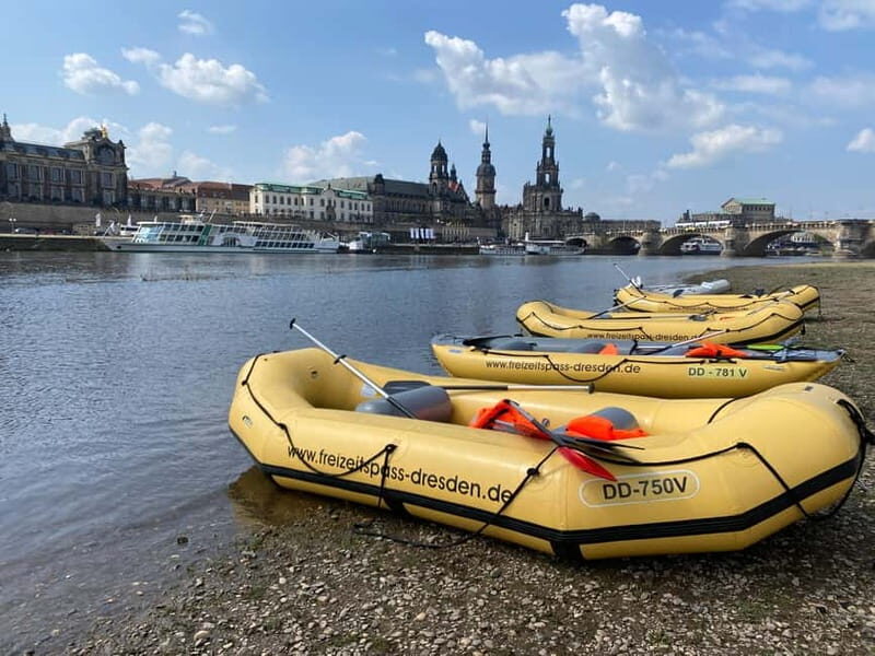 Dresden: Boat tour in a rubber dinghy Pillnitz - DD Loschwitz (Blue Wonder) - Key Points