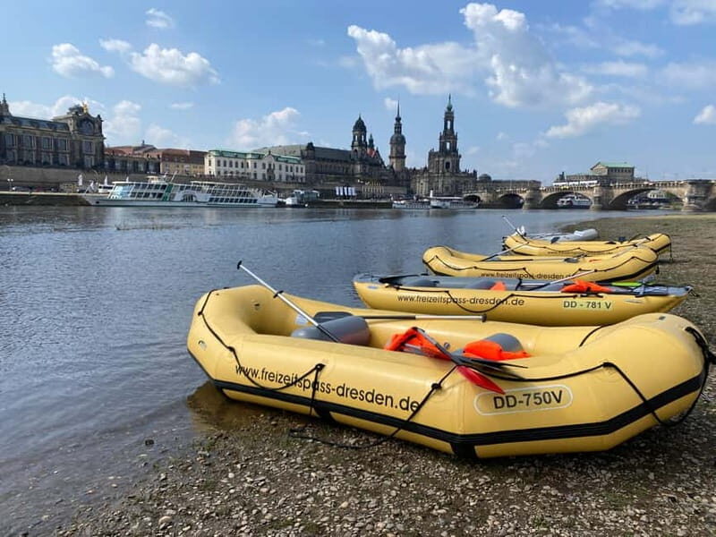Dresden: Im Schlauchboot von "Blaues Wunder" bis DD-Altstadt - Key Points