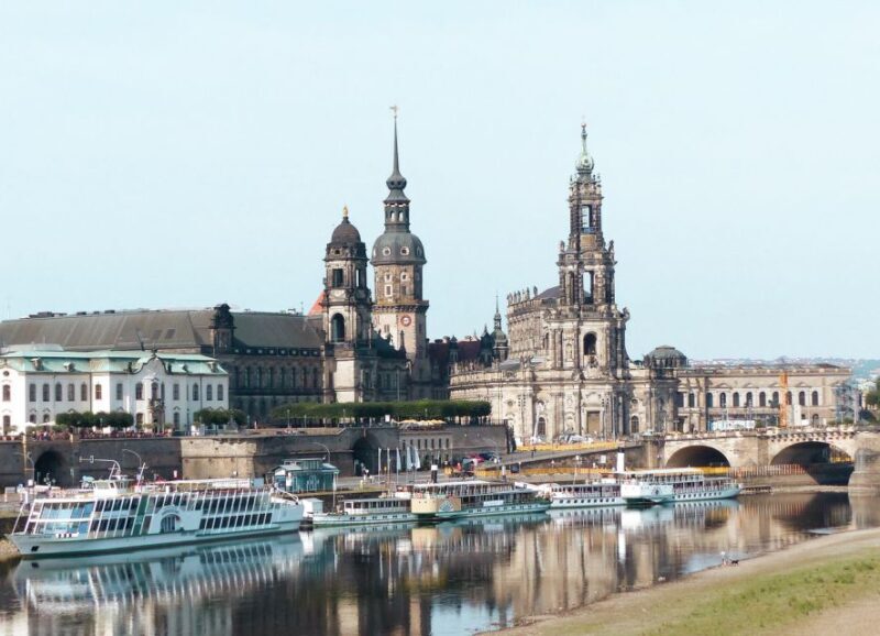 Dresden: Segway Tour Along the Elbe and Old Town - Detailed Breakdown of the Itinerary