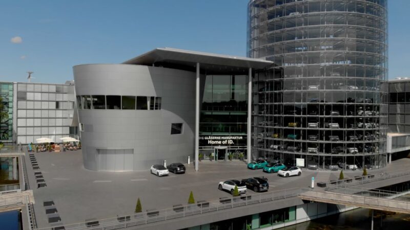 Dresden: Tour of VW's Transparent Factory - The Sum Up