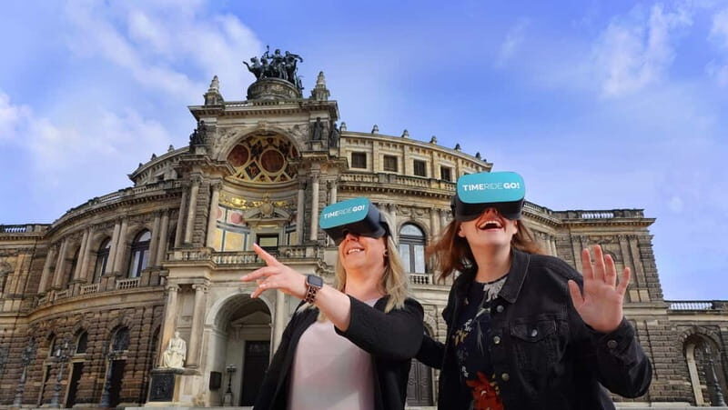 Dresden: Walking Tour with Virtual Reality elements - Who Might Want More?