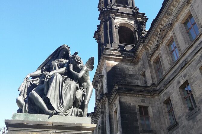 Dresden's 'Balcony of Europe': A Self-Guided Audio Tour along the River Elbe - An In-Depth Look at the Dresden Audio Tour